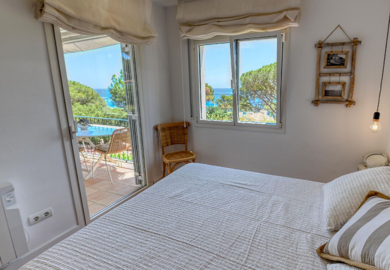 Apartment in Calella de Palafrugell - 16-A-4