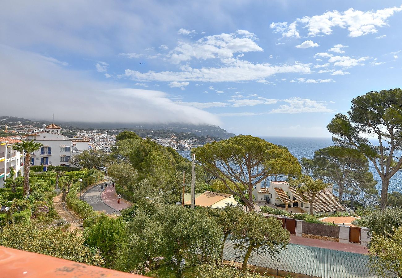Apartment in Calella de Palafrugell - 56 - D 9