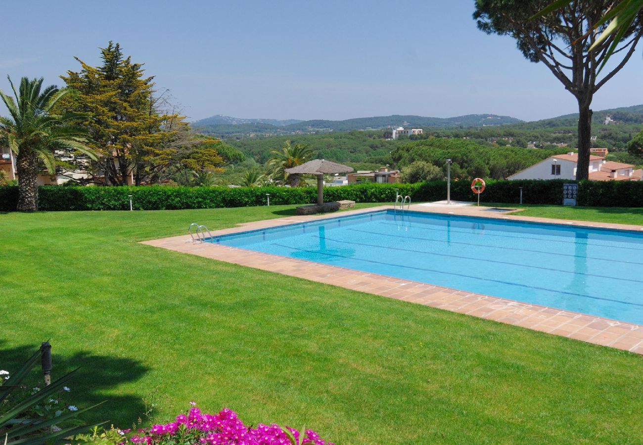 Apartment in Calella de Palafrugell - 101- Bl3 N4