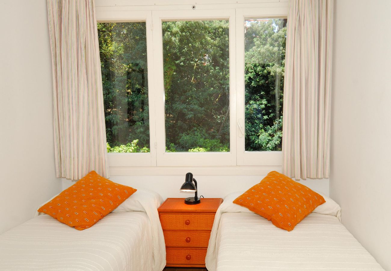 Apartment in Calella de Palafrugell - 101- Bl3 N4