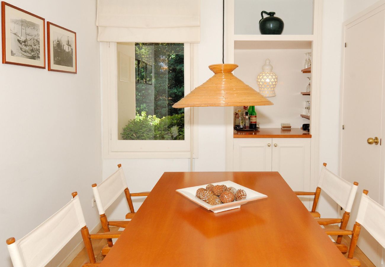 Apartment in Calella de Palafrugell - 101- Bl3 N4