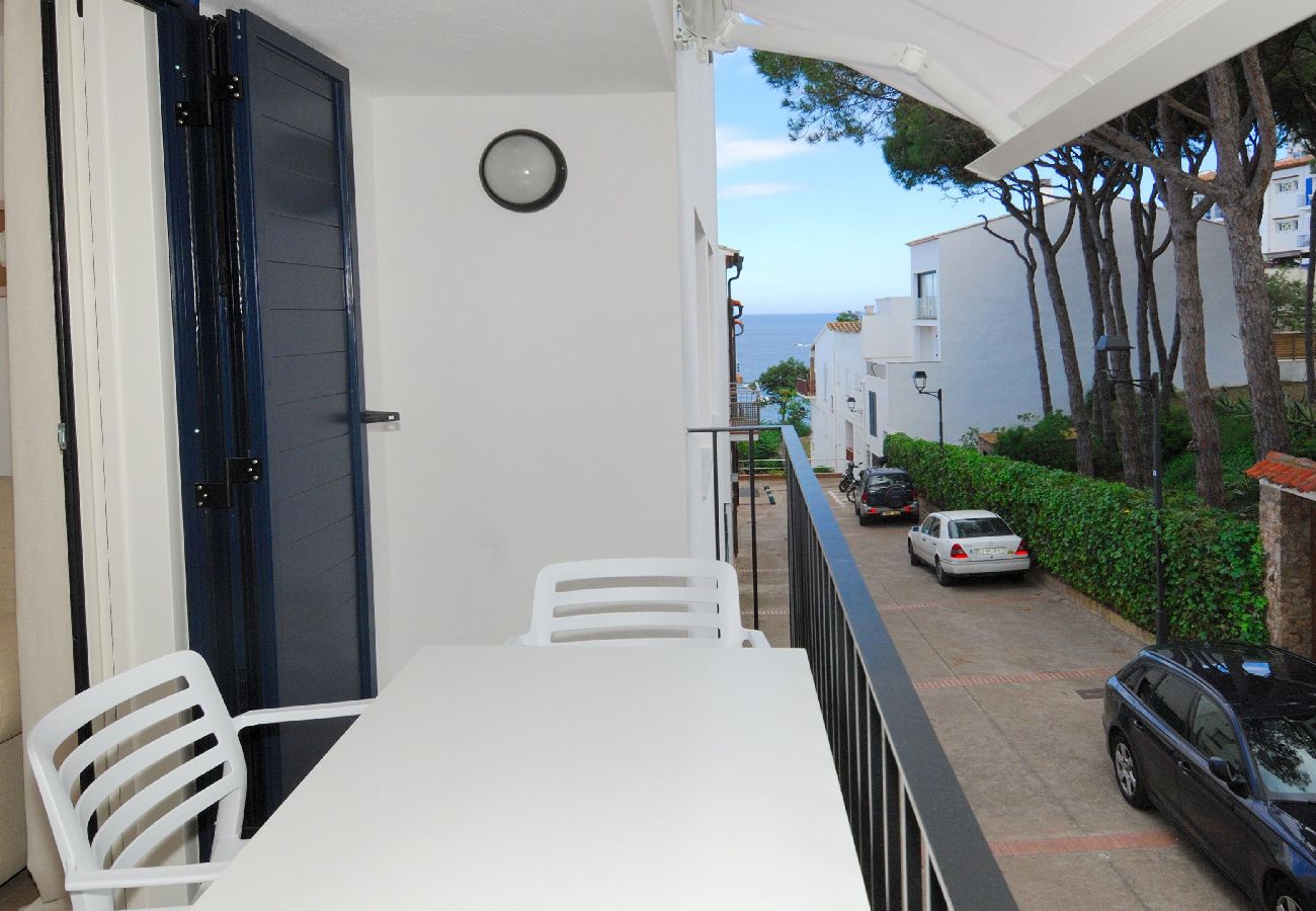 Apartment in Calella de Palafrugell - 1-5