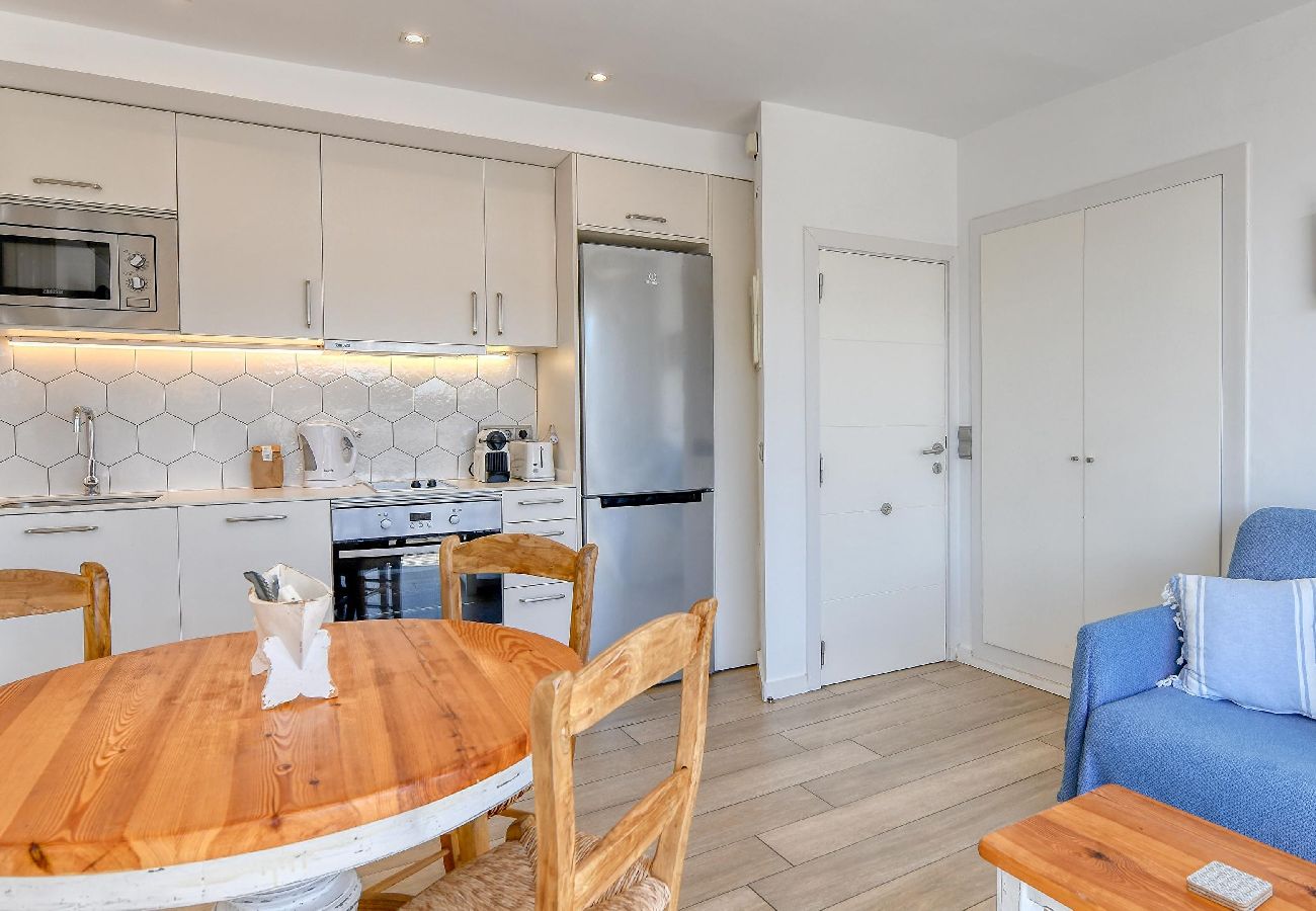 Apartment in Calella de Palafrugell - 1-6