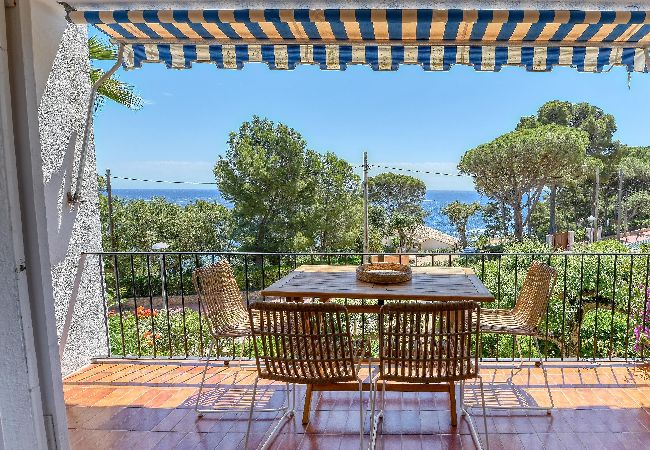 Apartment in Calella de Palafrugell - 16-B-5