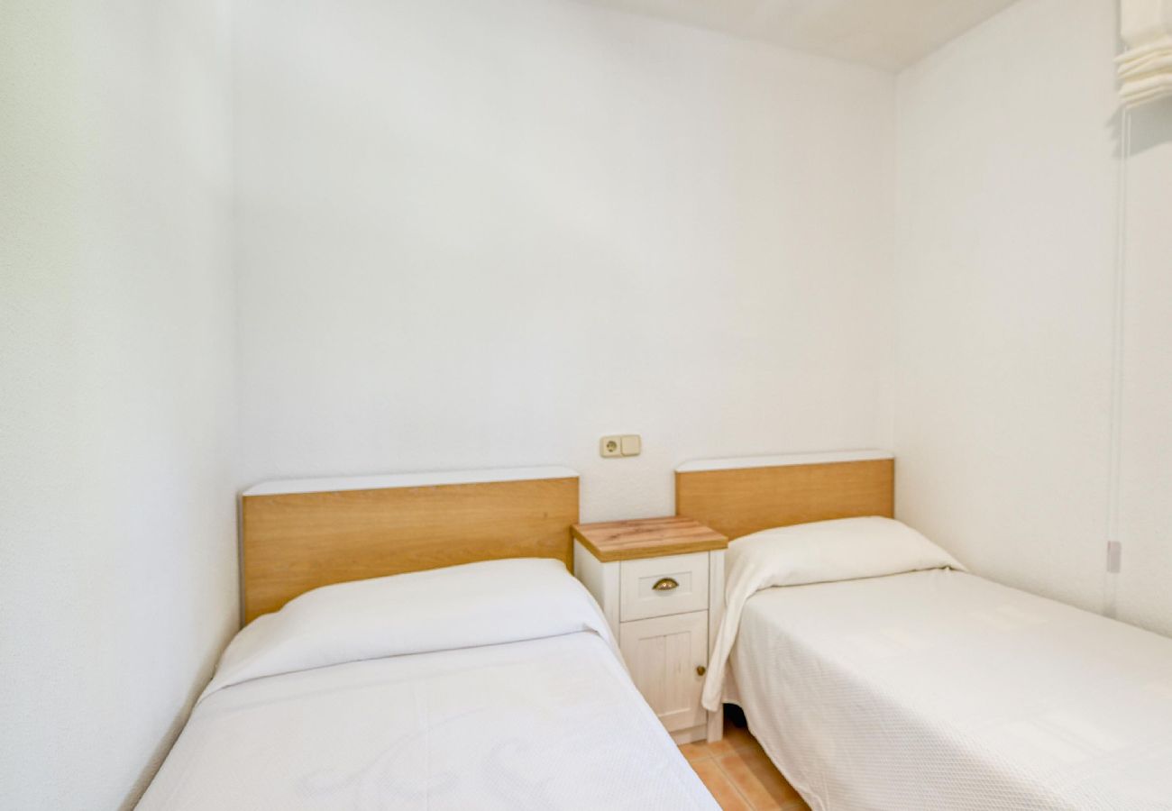 Apartment in Calella de Palafrugell - 16-B-6