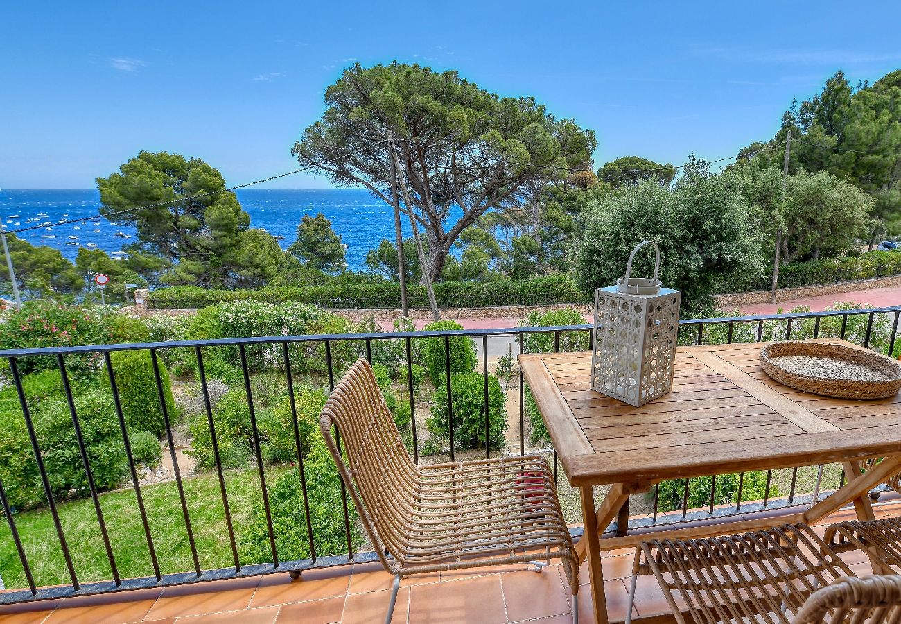 Apartment in Calella de Palafrugell - 16-D-5