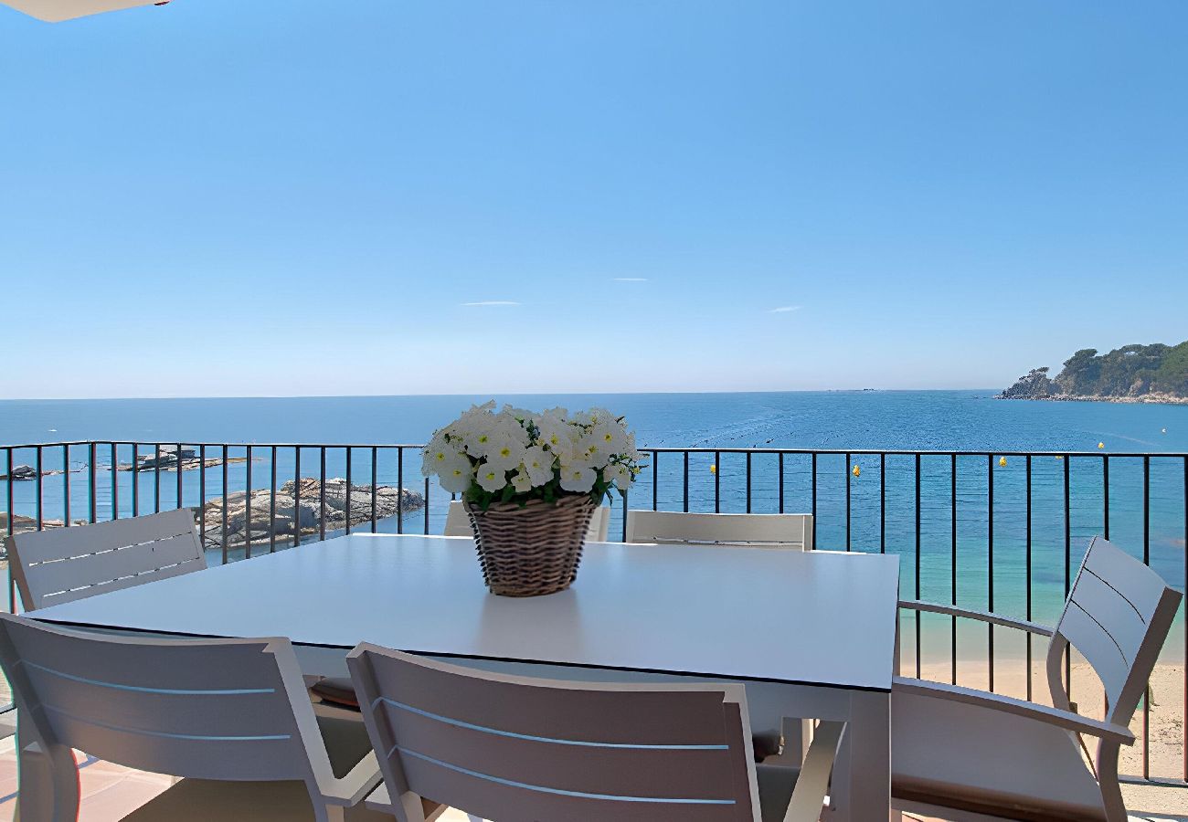 Apartment in Calella de Palafrugell - 104- 2n