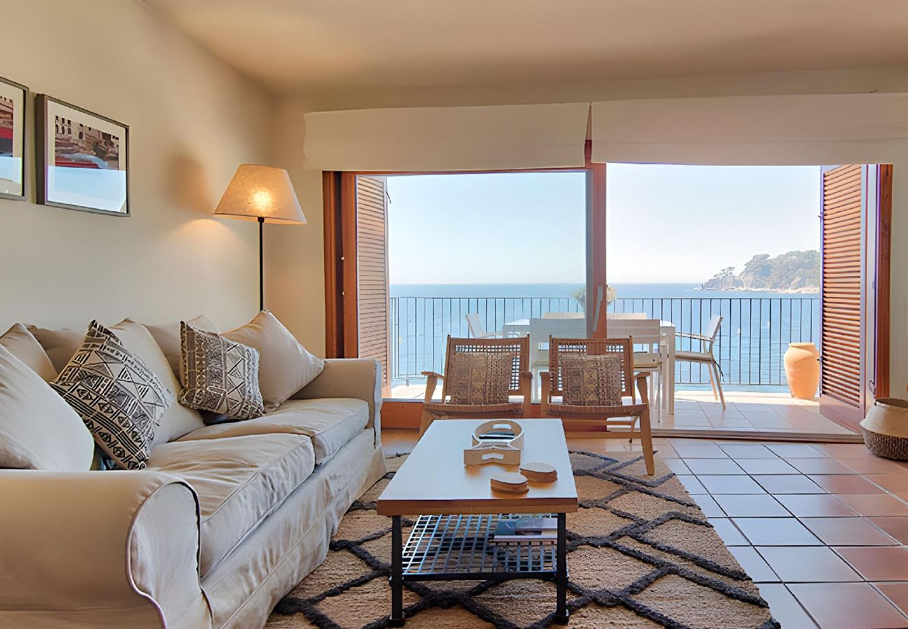 Apartment in Calella de Palafrugell - 104- 2n