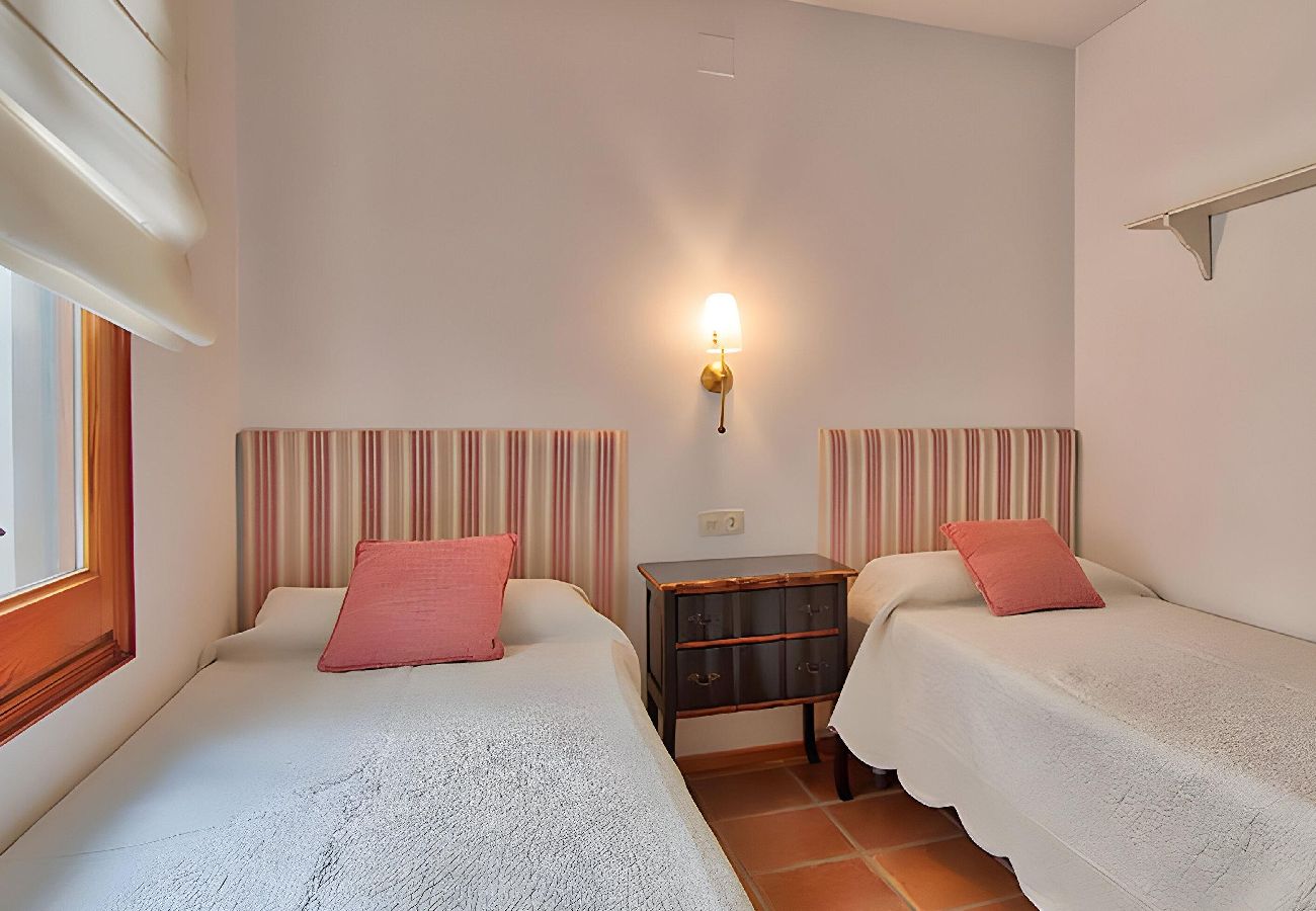 Apartment in Calella de Palafrugell - 104- 2n