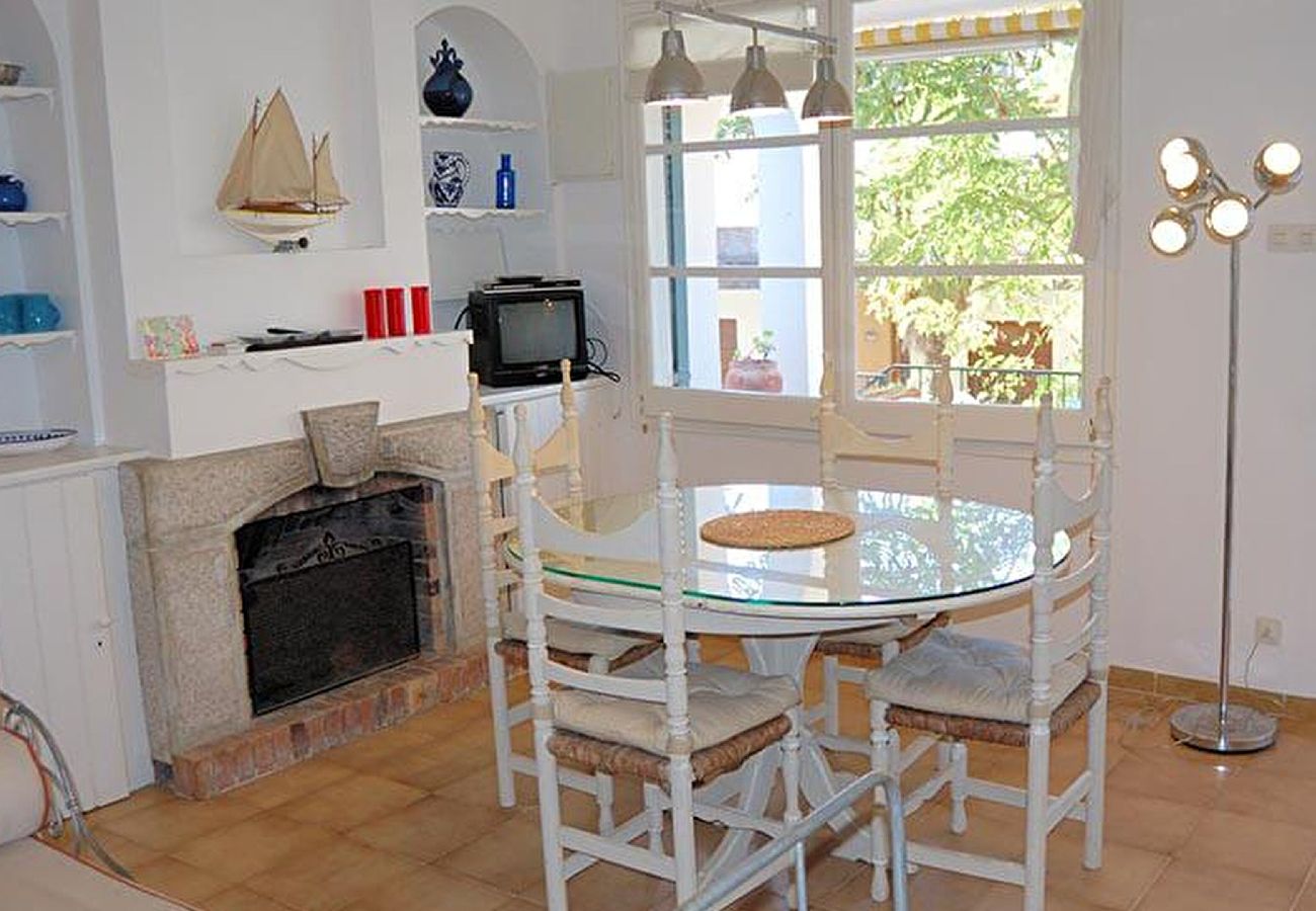 Apartamento en Tamariu - 409 - Es Raco